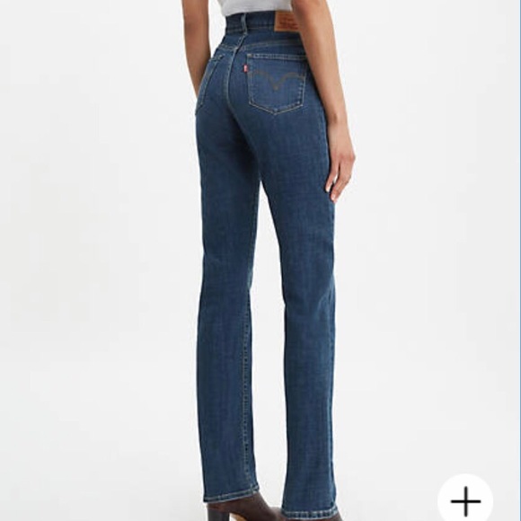 Levi’s dark wash straight leg ✨SOLD✨ - Picture 3 of 8